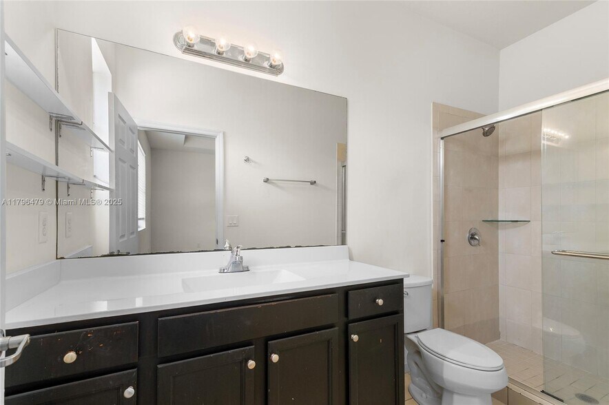 Master Bathroom - 9314 W 33rd Ln