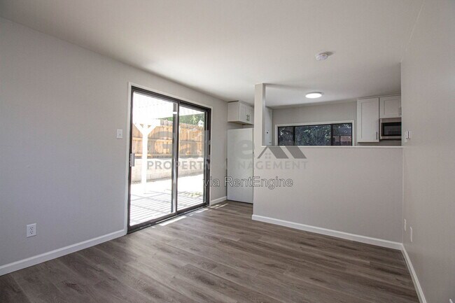 Building Photo - 23418 1/2 8th Street