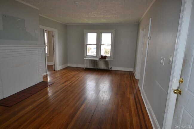 Building Photo - 181 Forrest Ave