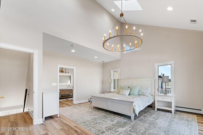 Building Photo - 3456 E Thistle Ave