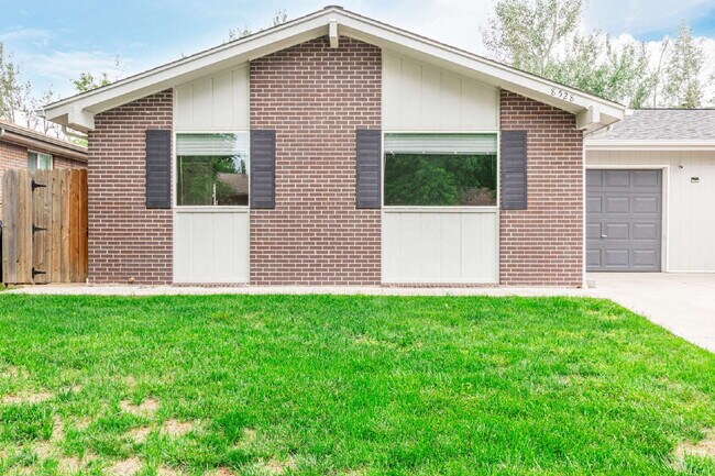 Building Photo - Lovely Two Bed one bath in Arvada for rent