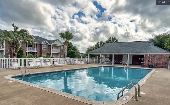Building Photo - 2009 Silvercrest Dr