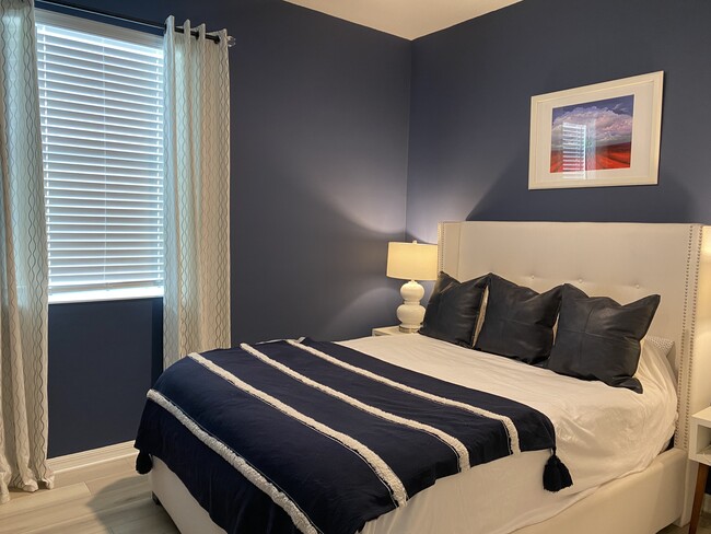 Building Photo - 7315 34th Ct E