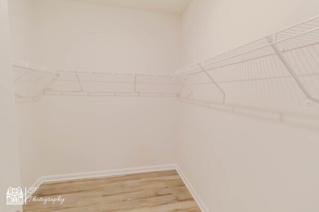 Building Photo - 188 Hadley Spgs Ave