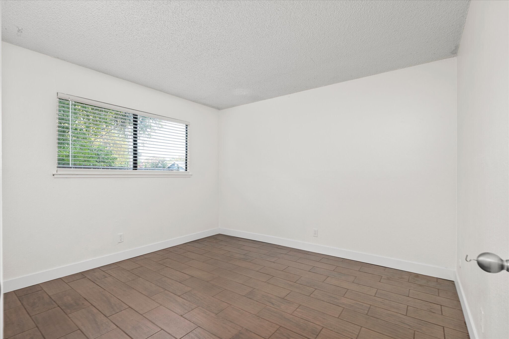 Building Photo - 5175 2nd St