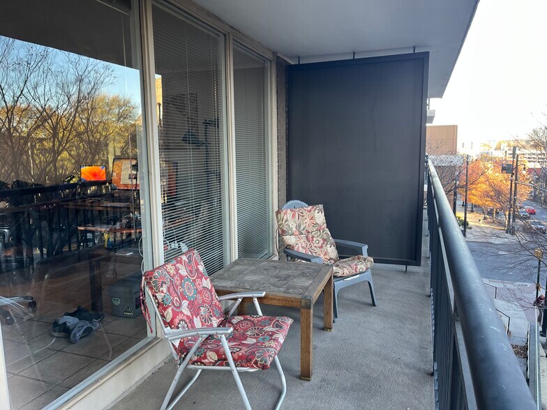 Building Photo - 620 Peachtree St NE