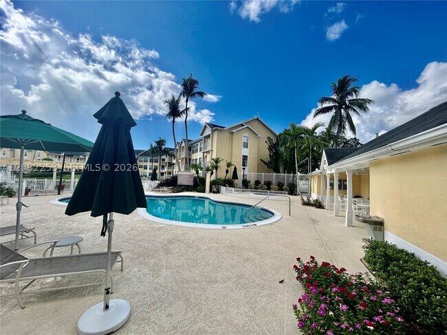 Building Photo - 6324 La Costa Dr