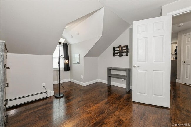 Building Photo - 39 Bay Shore Ave