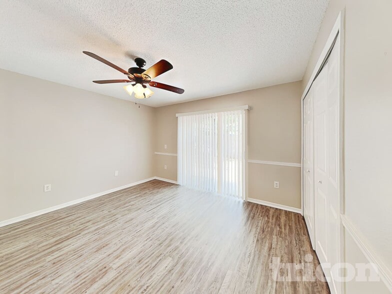 Building Photo - 353 Comfort Dr
