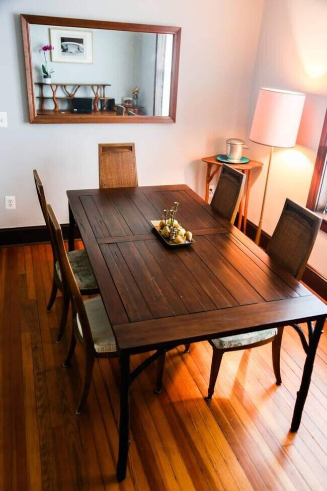 Building Photo - 216 Washington St