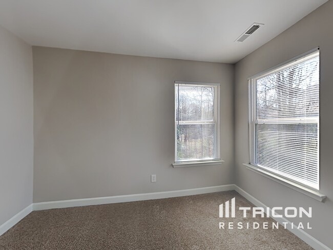 Building Photo - 6405 Lanzerac Manor Dr