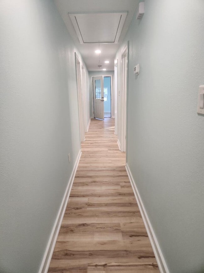 Building Photo - 6222 S. F. Austin Road