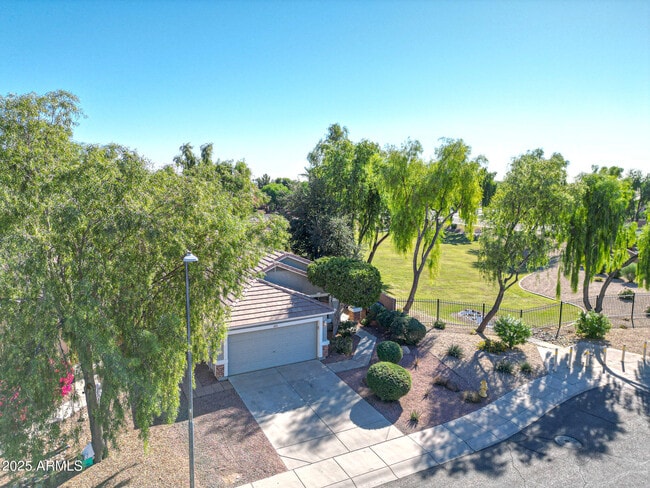 Building Photo - 14635 N 147th Ln