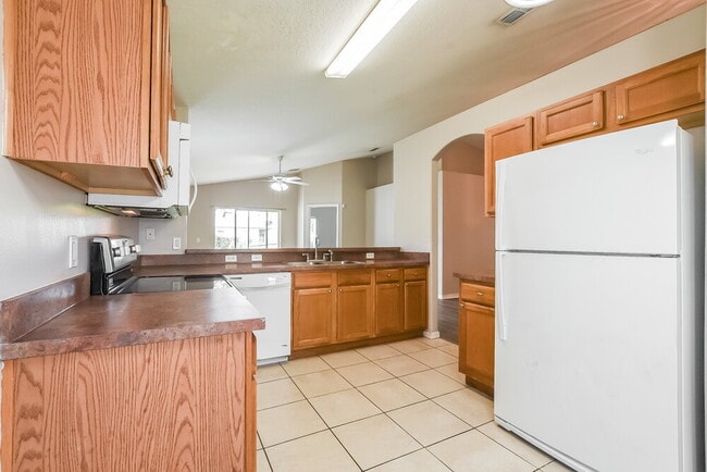 Building Photo - 4539 Cypress St