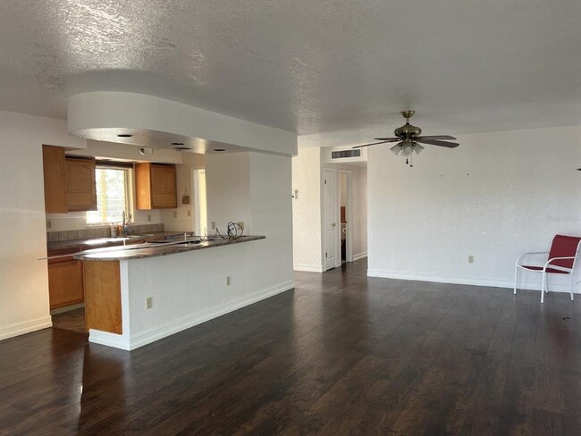Building Photo - 4126 Gardner Dr