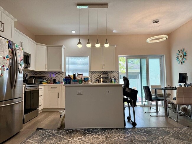 Building Photo - 13201 Opal Ct S