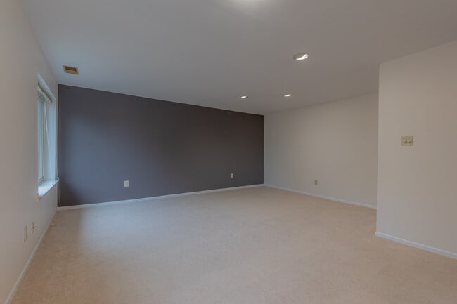 Building Photo - 2801 Pennsylvania Ave