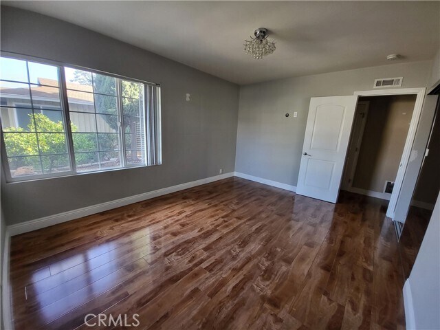 Building Photo - 13132 Hartland St