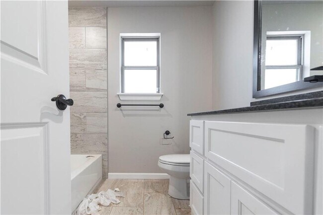 Building Photo - Beautiful 4 Bedroom 2 Bathroom Home in Deer Creek Schools with a Storm Shelter and Outdoor Fireplace