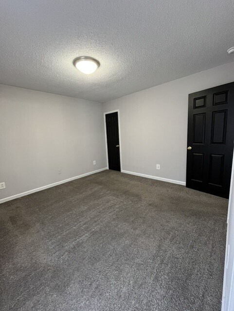 Building Photo - 2538 Myers St