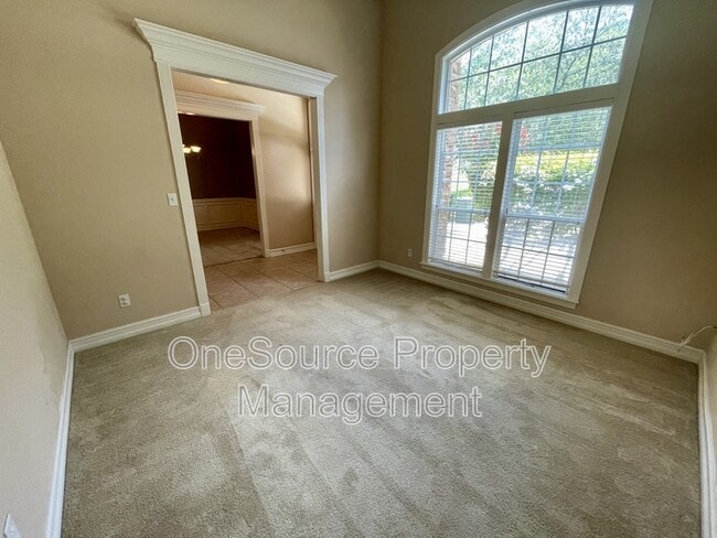 Building Photo - 979 Watersview Dr