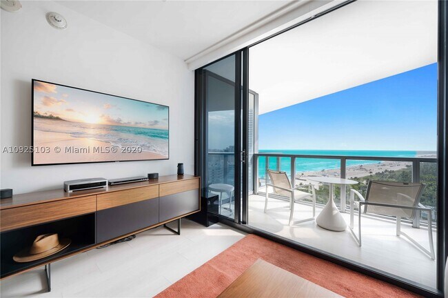 Building Photo - 2201 Collins Ave