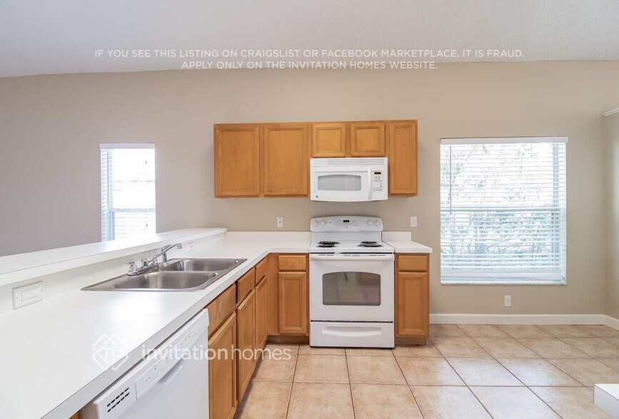 Building Photo - 318 Lexingdale Dr