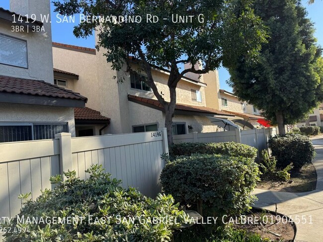 Building Photo - 1419 W San Bernardino Rd