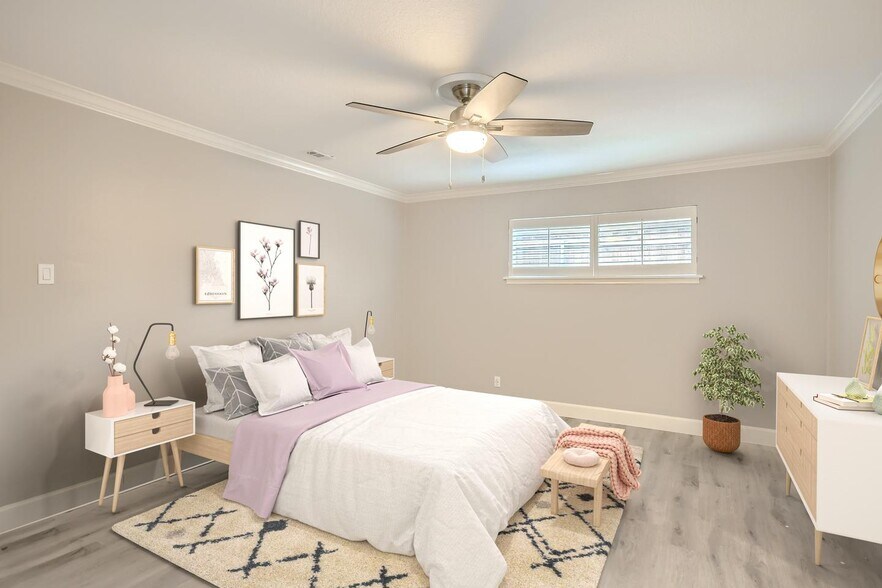 Building Photo - Polished Northwest Dallas home with quick North Tollway access