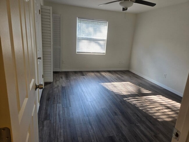 Building Photo - 1231 SW 61st Terrace