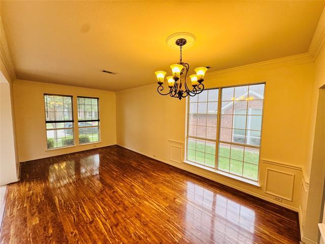 Building Photo - 2762 Hillview Dr