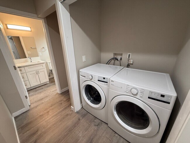 Building Photo - 5317-5319 West Falls VIew Dr.