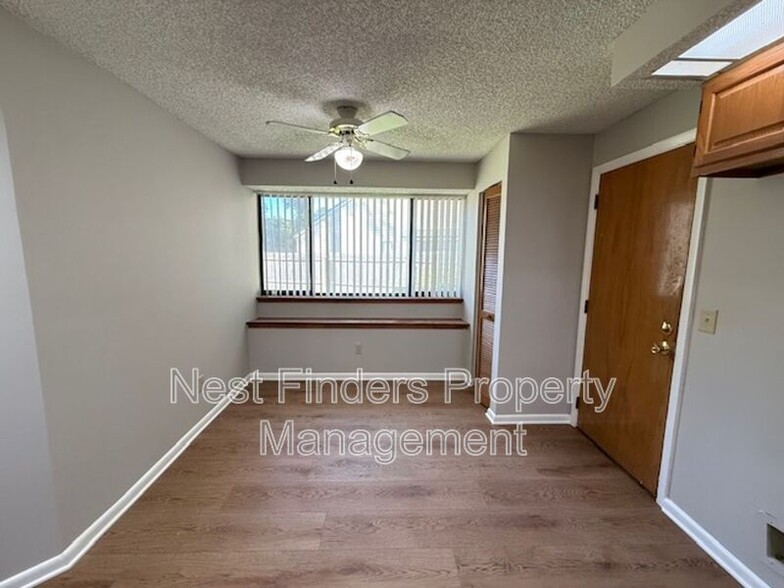 Building Photo - 11290 Southbury Pl