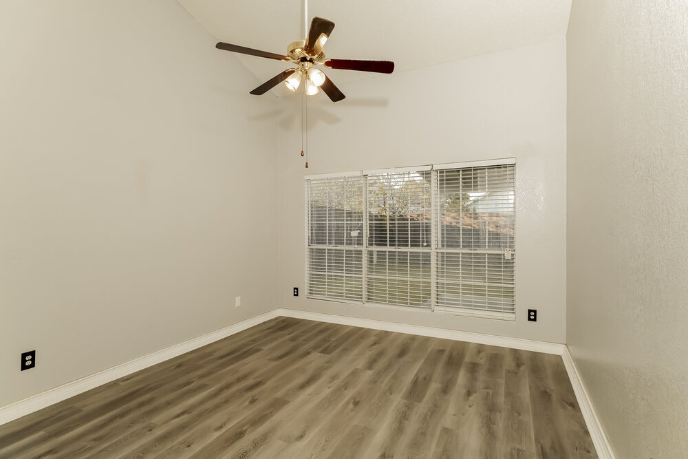 Building Photo - 2504 Creekwood Ln