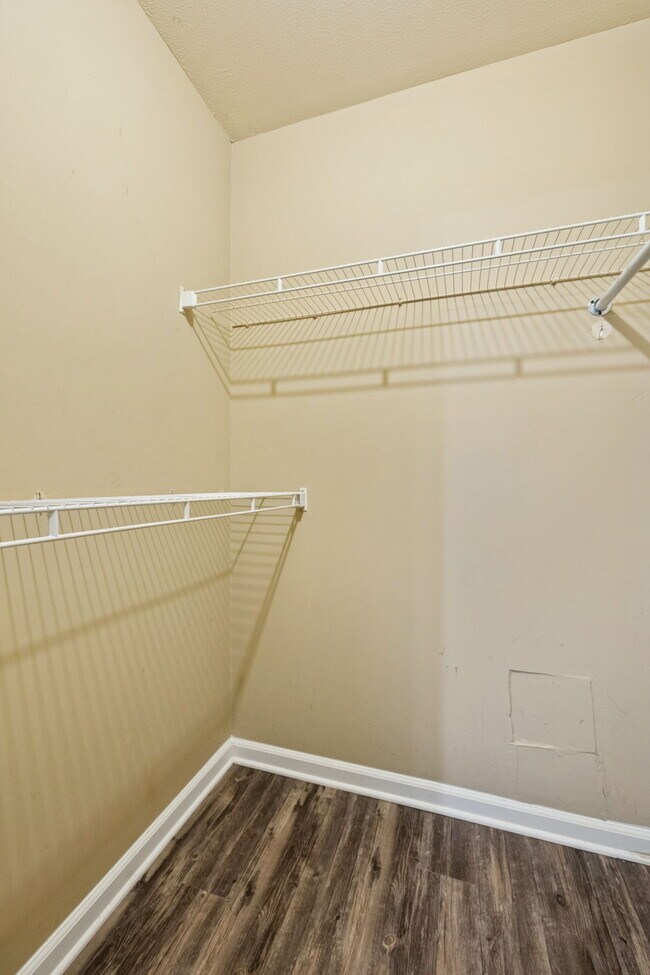 Building Photo - 269 B EXECUTIVE AVENUE