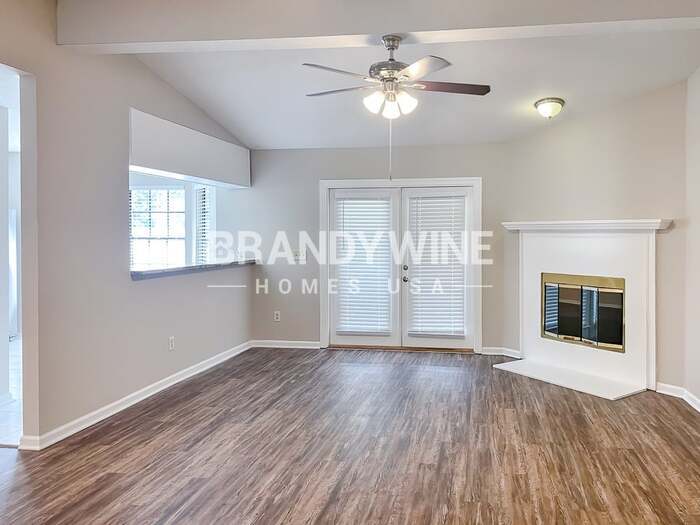 Building Photo - 3570 Barbizon Ct