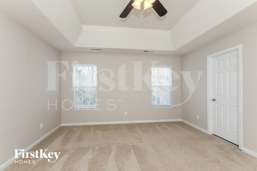 Building Photo - 5911 Parkstone Drive