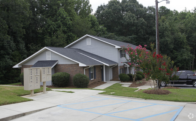 Building Photo - Oakvale Apartments