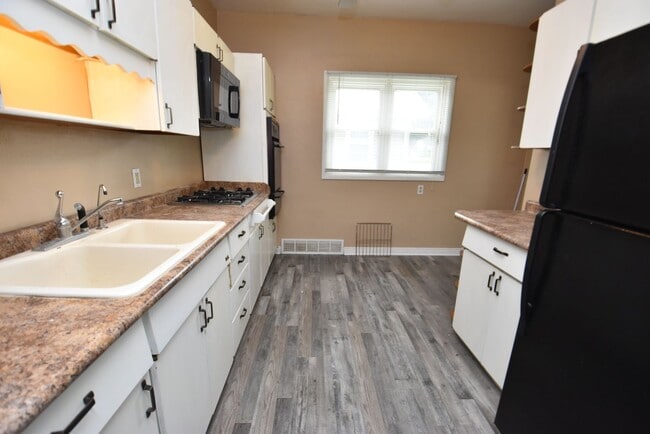 Building Photo - River Park 2 bedroom home
