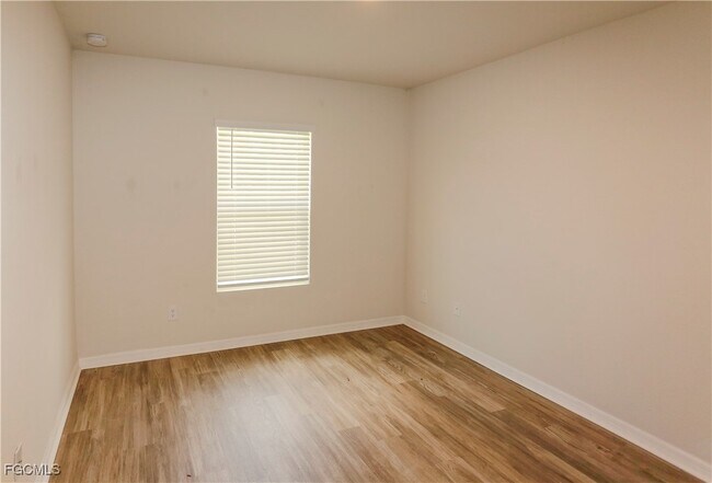 Building Photo - 309 Norwalk Ave