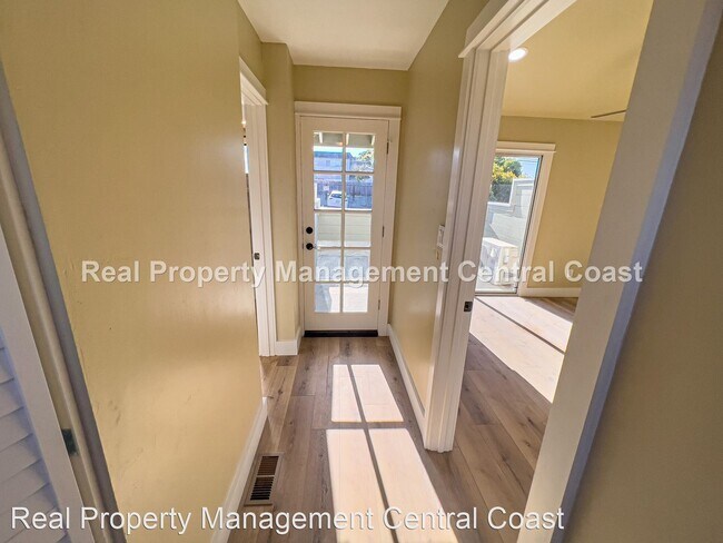 Building Photo - 2 br, 2 bath House - 881 Peach Street, Unit A