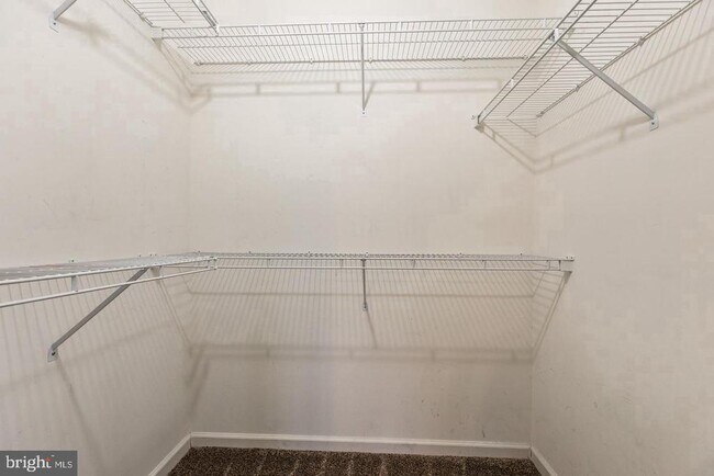 Building Photo - 19 Blue Spruce Cir