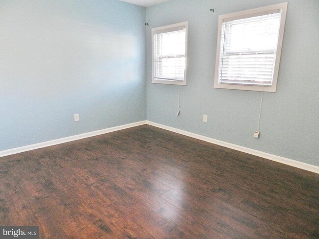 Building Photo - 4235 Fox Lake Dr