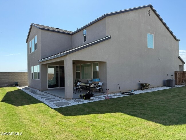 Building Photo - 7400 Carambola Pl