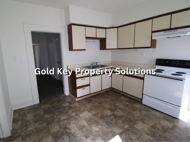 Building Photo - MUNCIE Cozy 2 BR 1 BA House with Main-Level Laundry (NO SECTION 8)