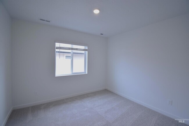 Building Photo - 8191 W Grey Alder Dr