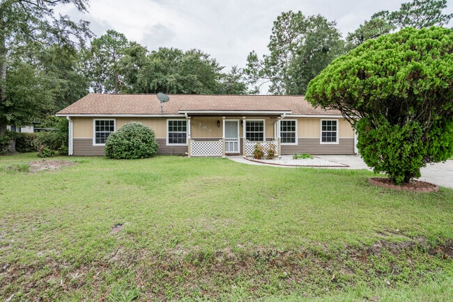 Primary Photo - 203 Fowler St