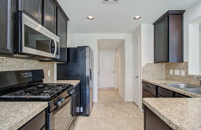 Building Photo - 14839 Swansea Harbor Lane