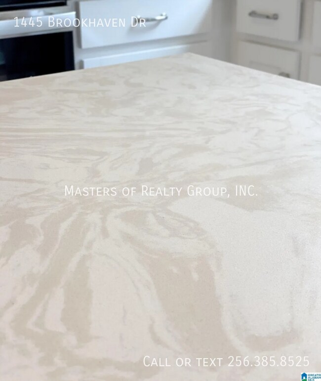 Building Photo - 1445 Brookhaven Dr