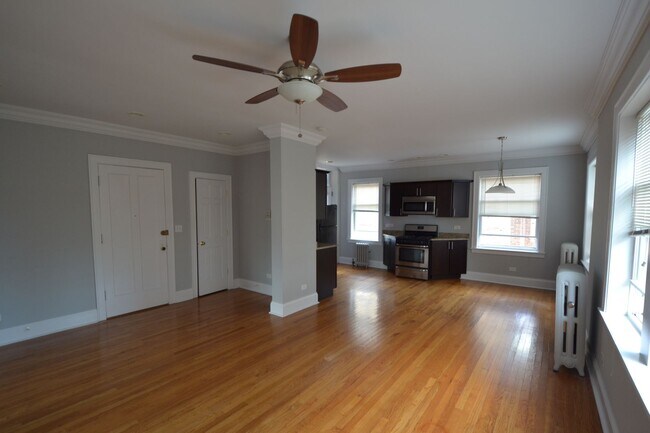 Building Photo - 4414 N Rockwell St